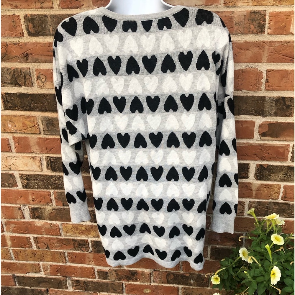Heart Sweater in Gray, Black, White, by  BYdesign. Woman’s Large - Picture 3 of 8